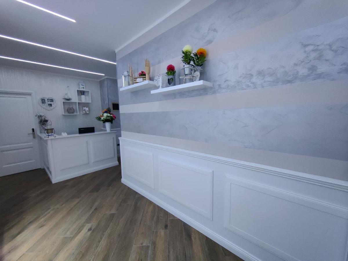 B&B Maisonalysie Foggia Bagian luar foto