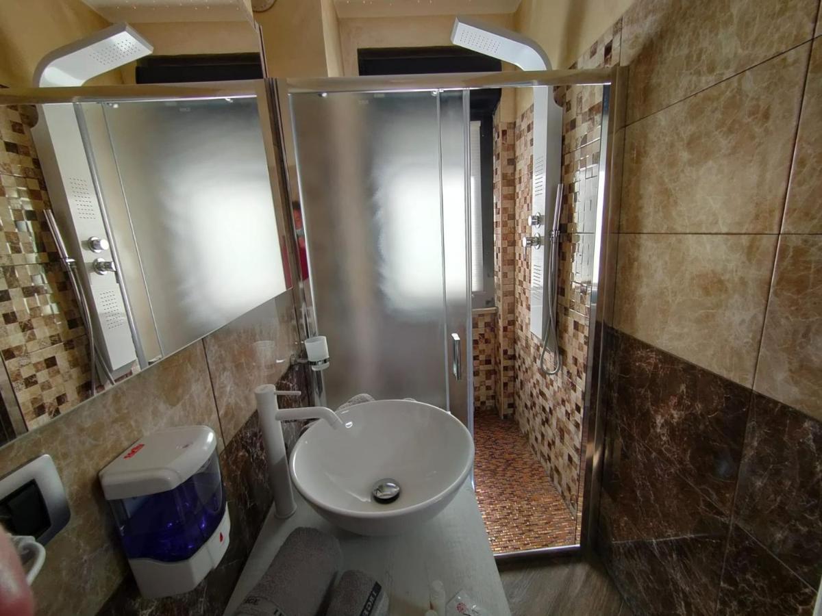 B&B Maisonalysie Foggia Bagian luar foto
