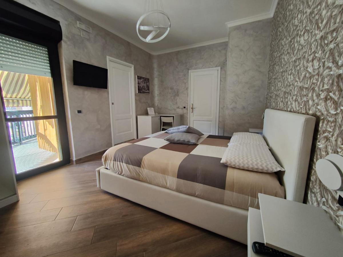 B&B Maisonalysie Foggia Bagian luar foto